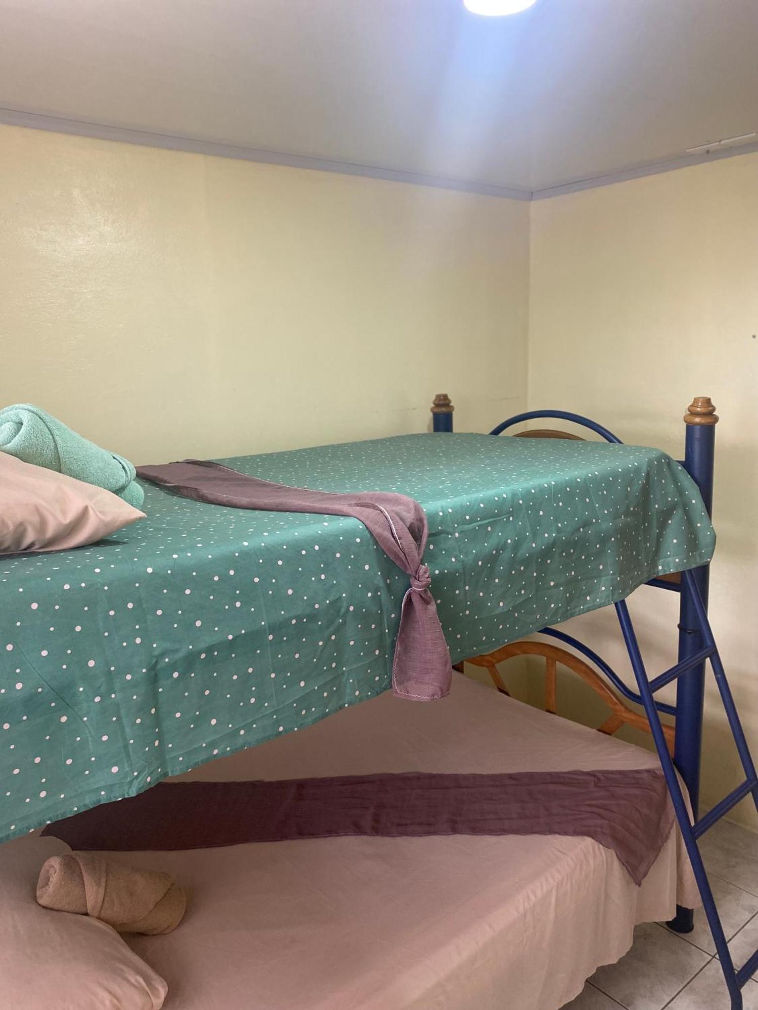 Hostel Casa Marina Puerto Limon Dış mekan fotoğraf
